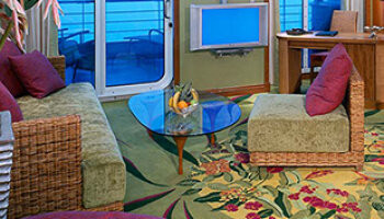 1548636704.2689_c353_Norwegian Cruise Line Pride of America Accommodation Owners Suite.jpg